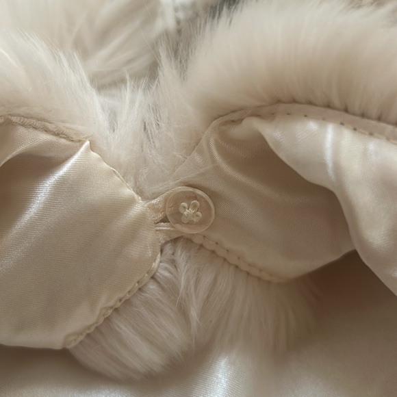 Kids Faux Fur Vest - Picture 8 of 10